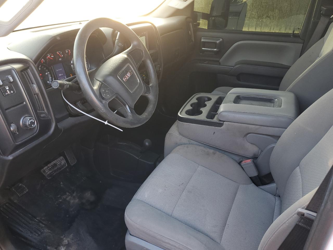 2018 GMC Sierra - Image 8
