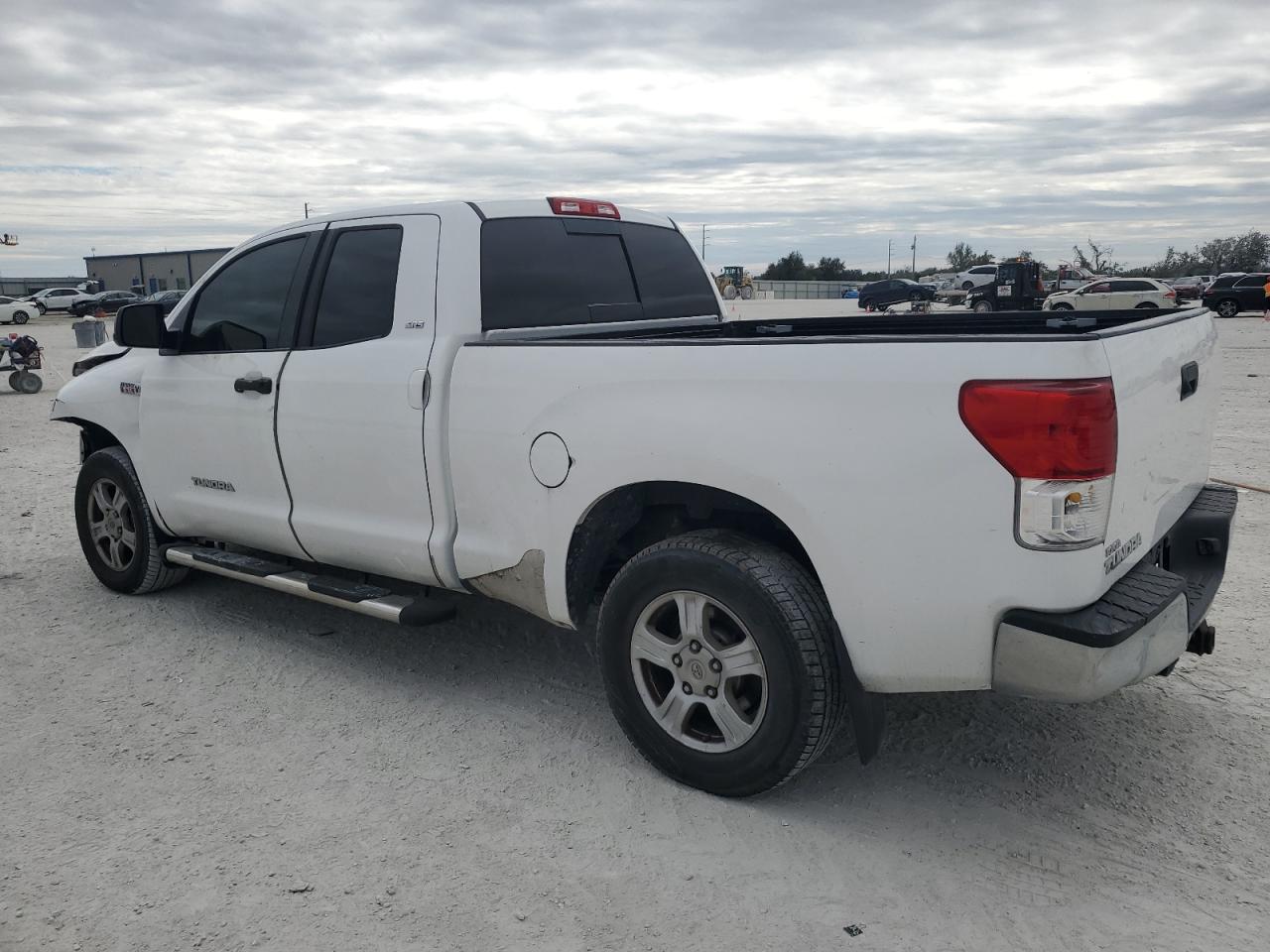 2012 Toyota Tundra - Image 2