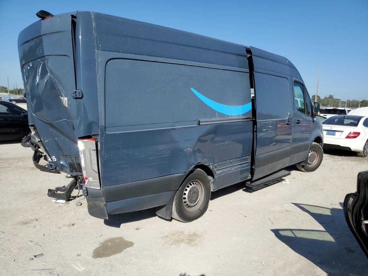 2019 Mercedes-Benz Sprinter - Image 3