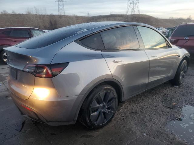  TESLA MODEL Y 2024 Szary