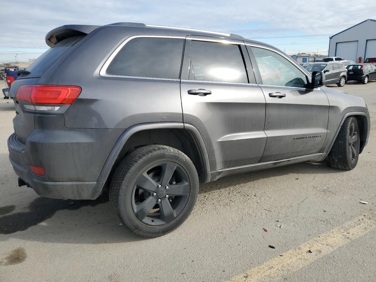 2015 Jeep Grand Cherokee - Image 3
