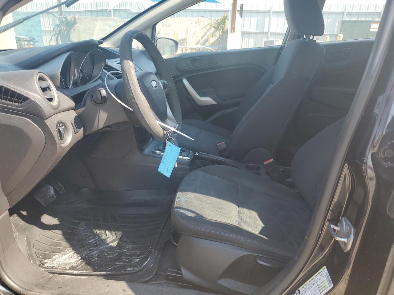 2011 Ford Fiesta - Image 7