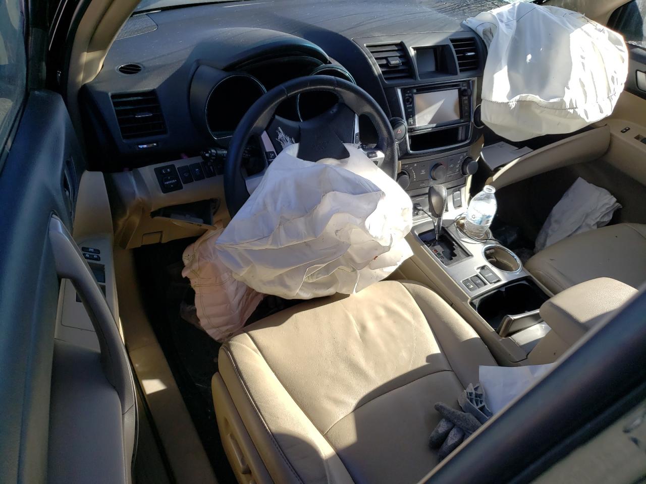 2013 Toyota Highlander - Image 8