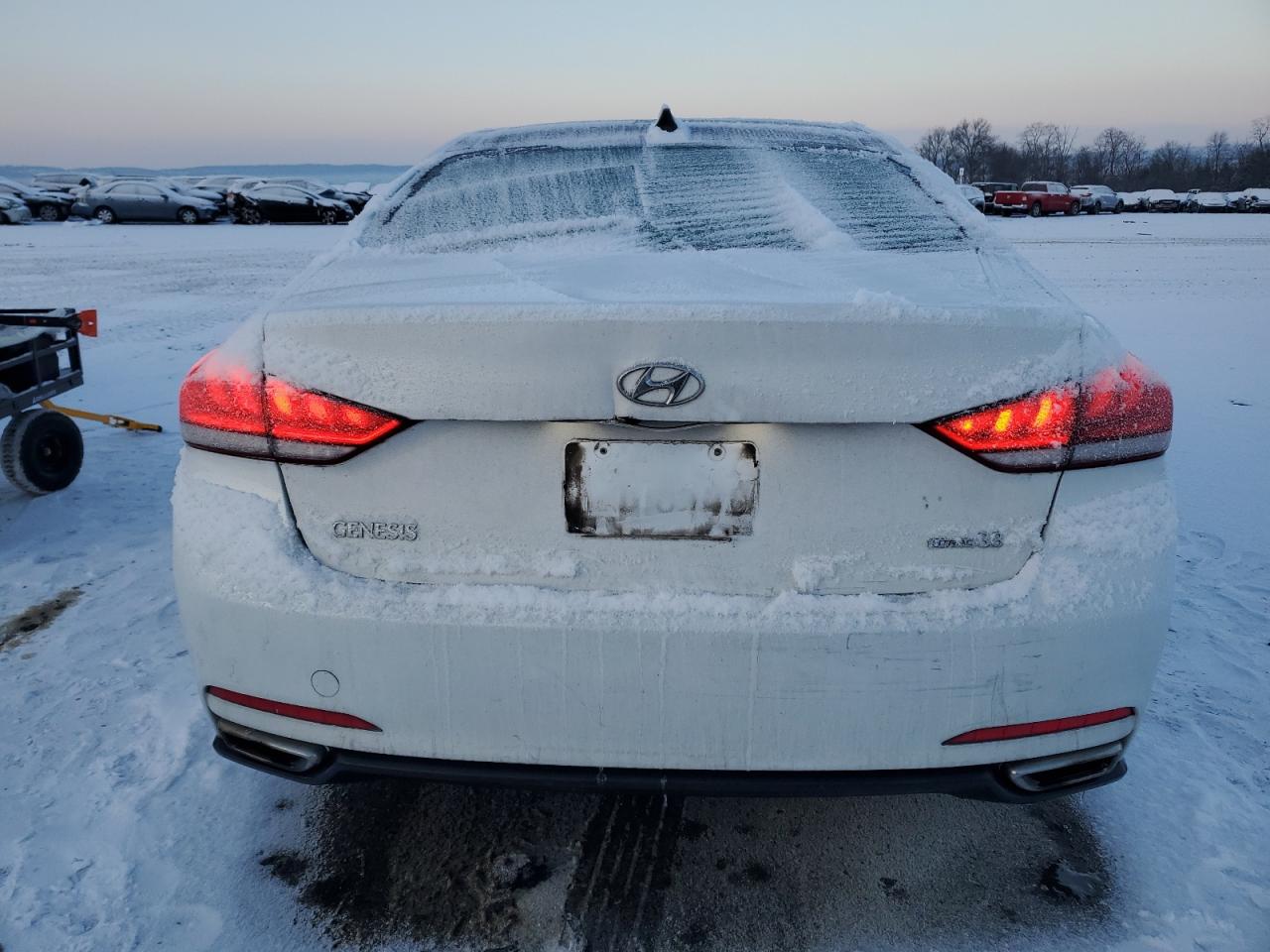 2015 Hyundai Genesis - Image 6