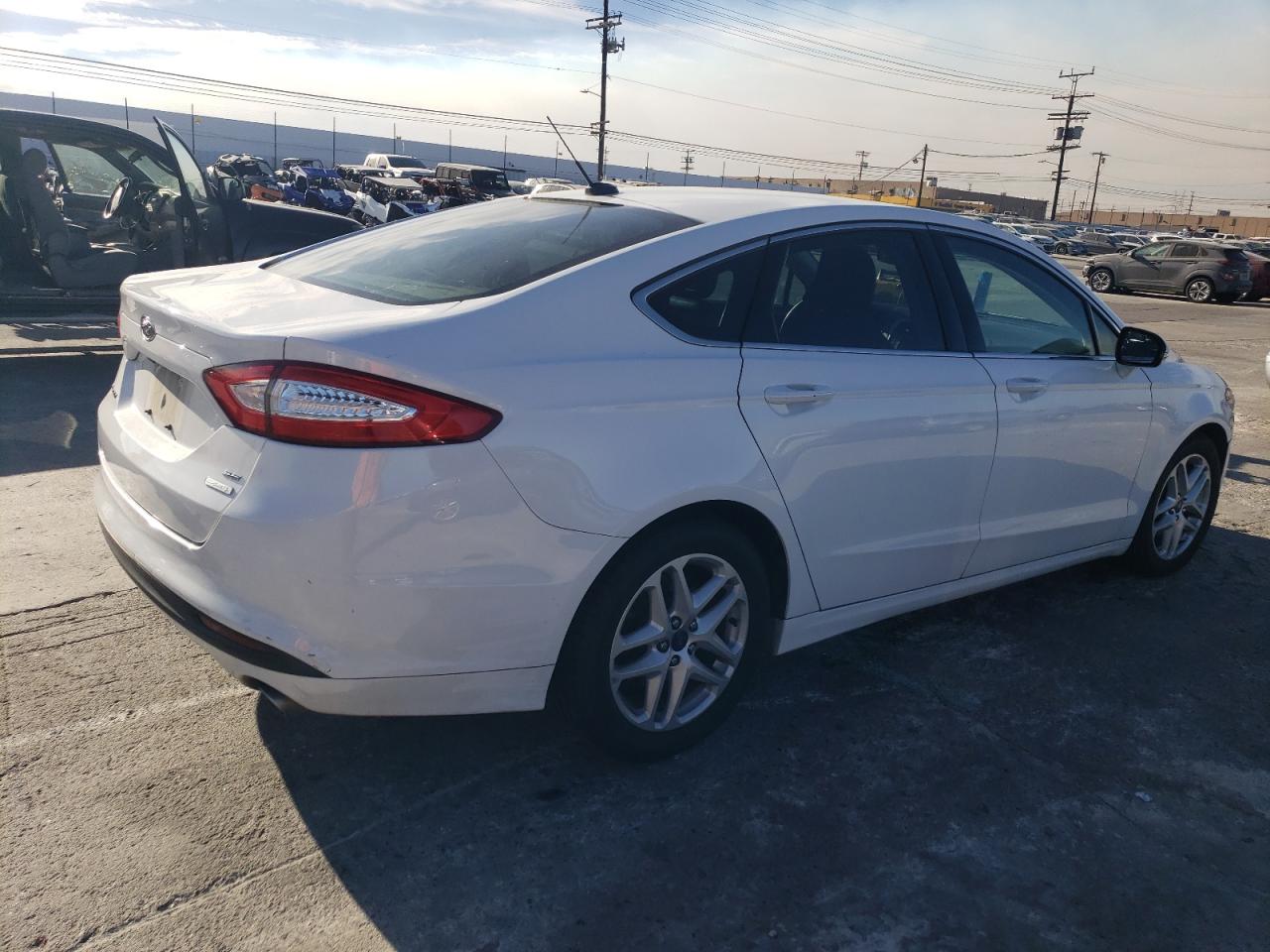 VIN 3FA6P0HDXFR238045 2015 FORD FUSION no.3