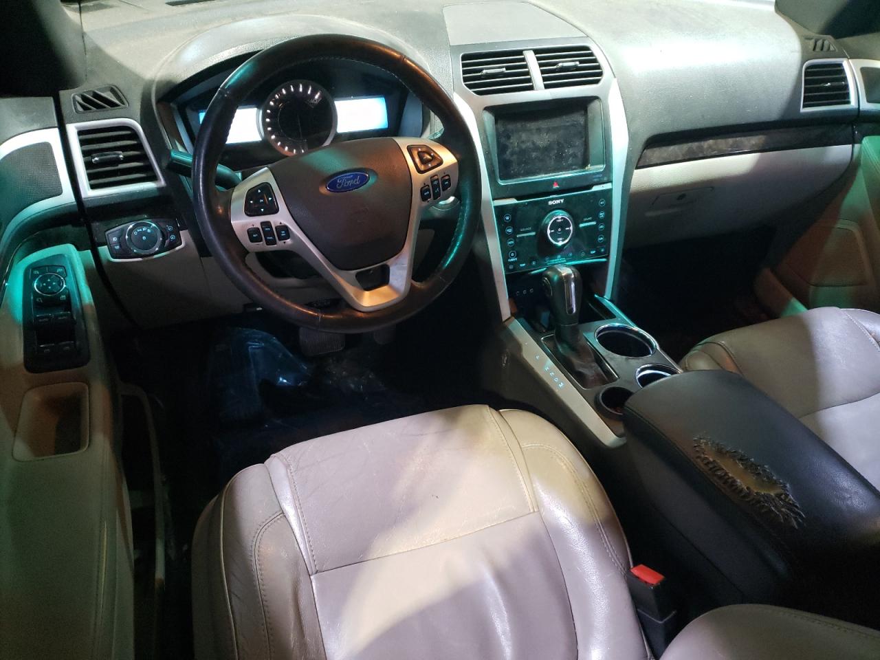 2011 Ford Explorer - Image 8