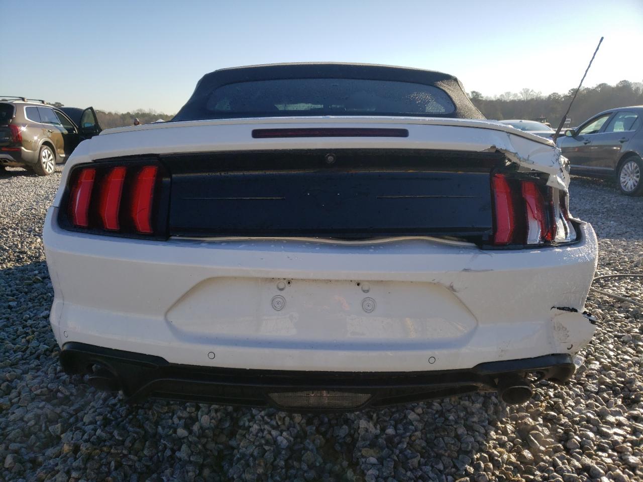 2020 Ford Mustang - Image 6