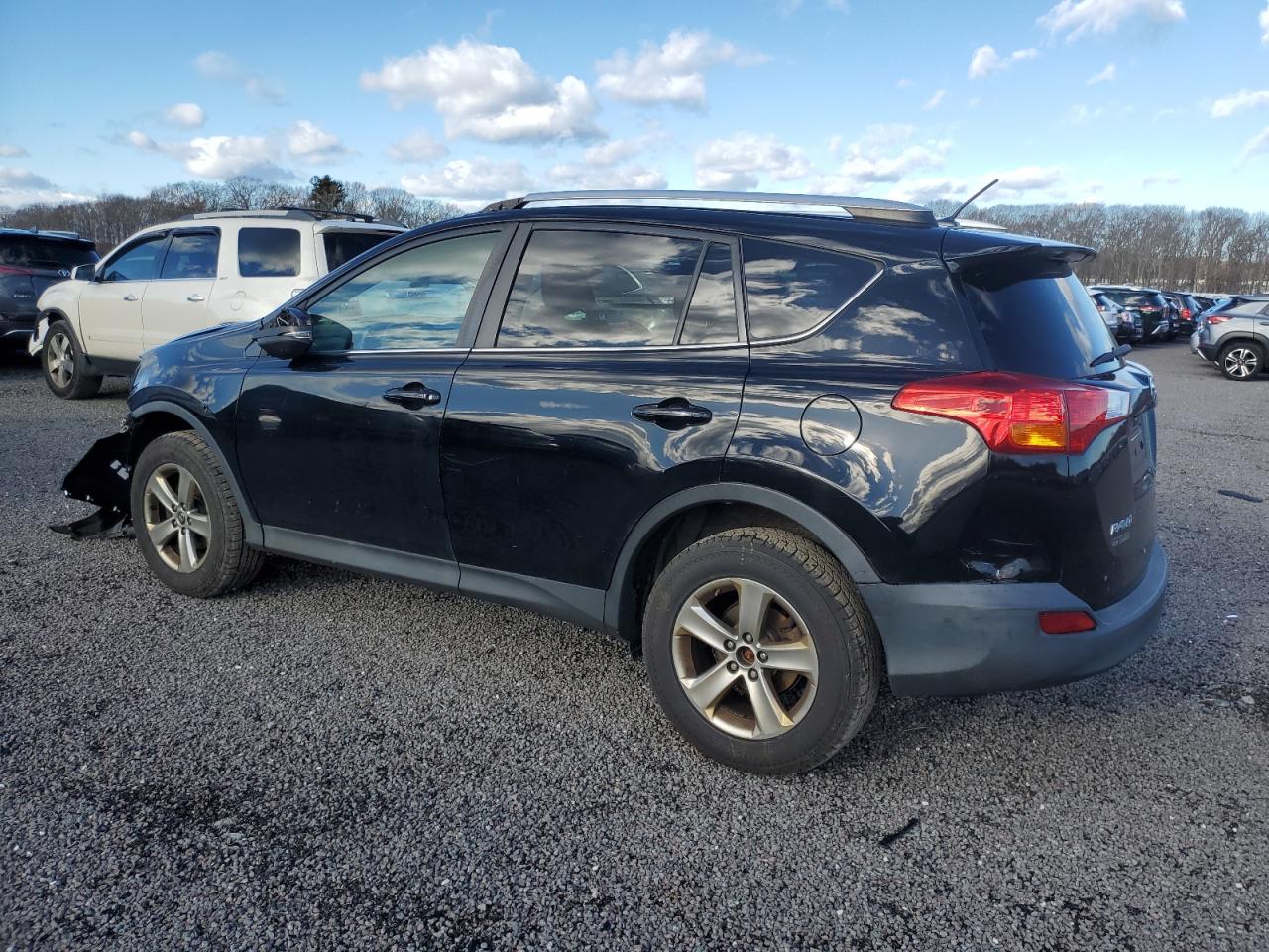 VIN 2T3RFREV6FW293583 2015 TOYOTA RAV4 no.2