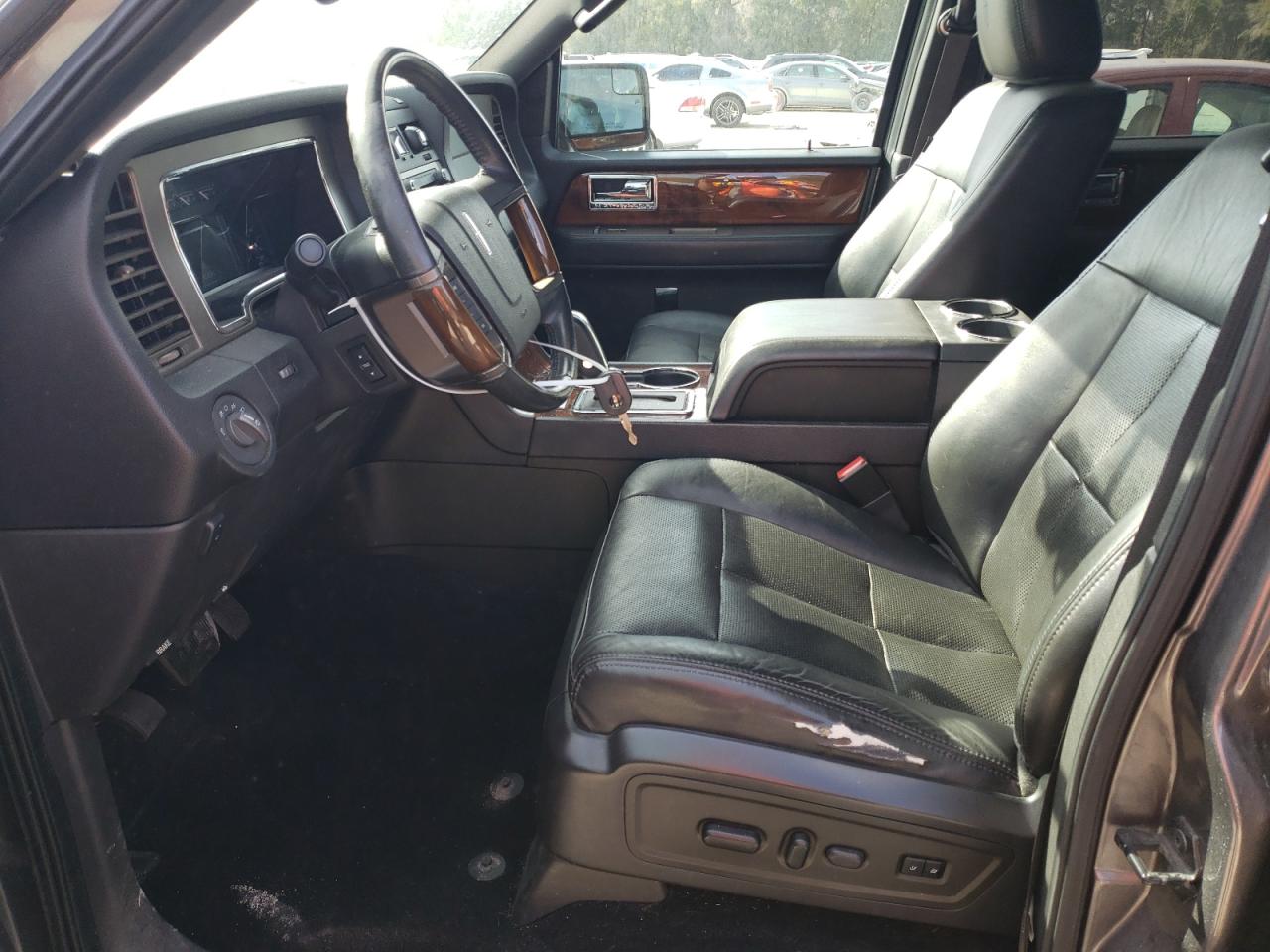 2012 Lincoln Navigator - Image 7