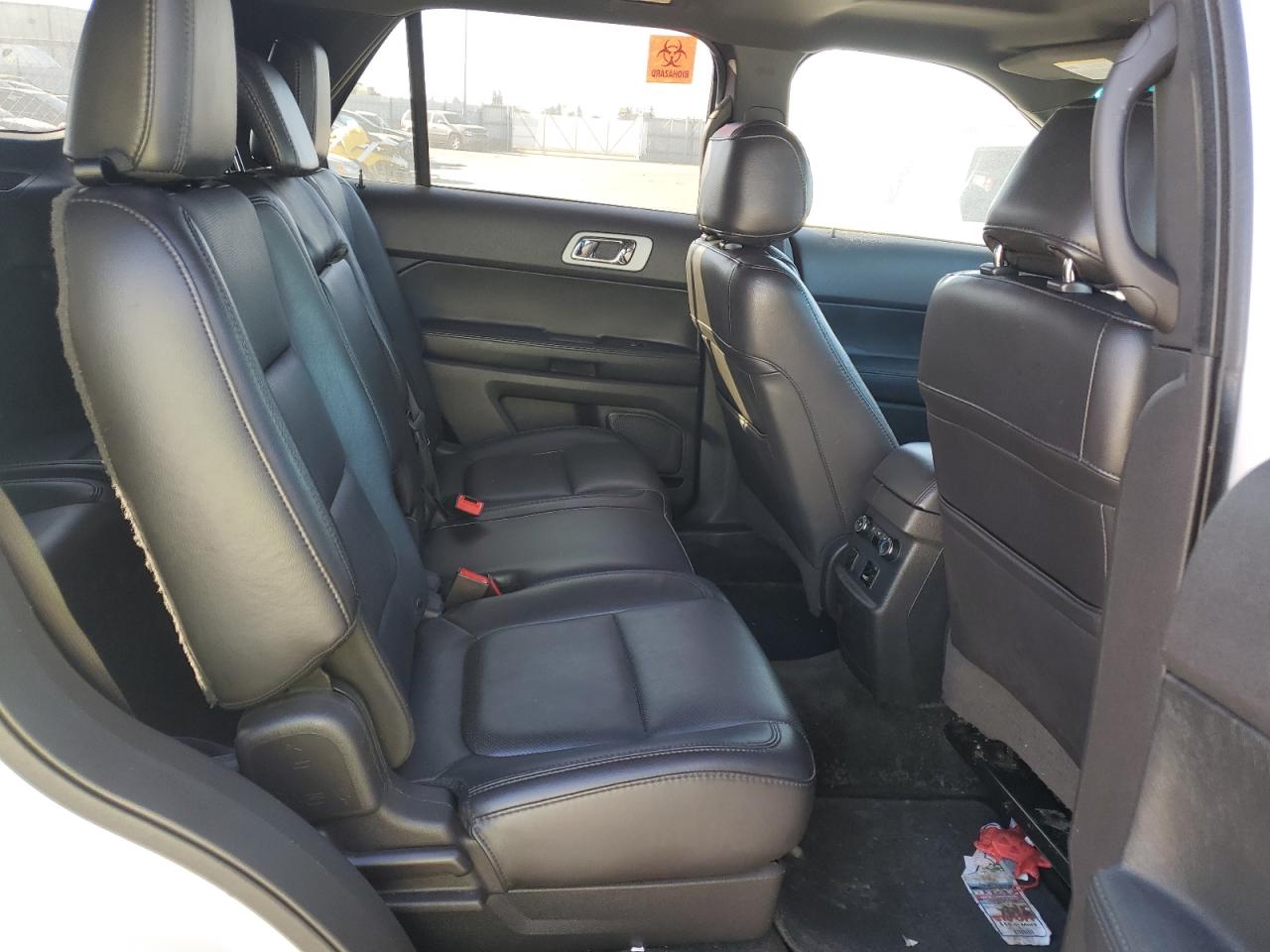 2015 Ford Explorer - Image 11