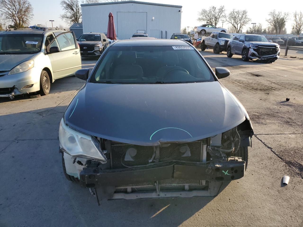 2014 Toyota Camry - Image 5