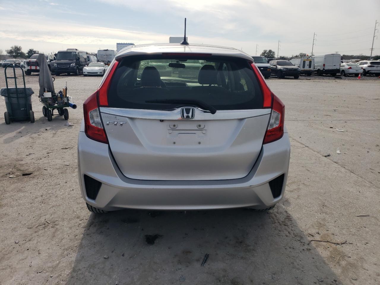 2016 Honda Fit - Image 6