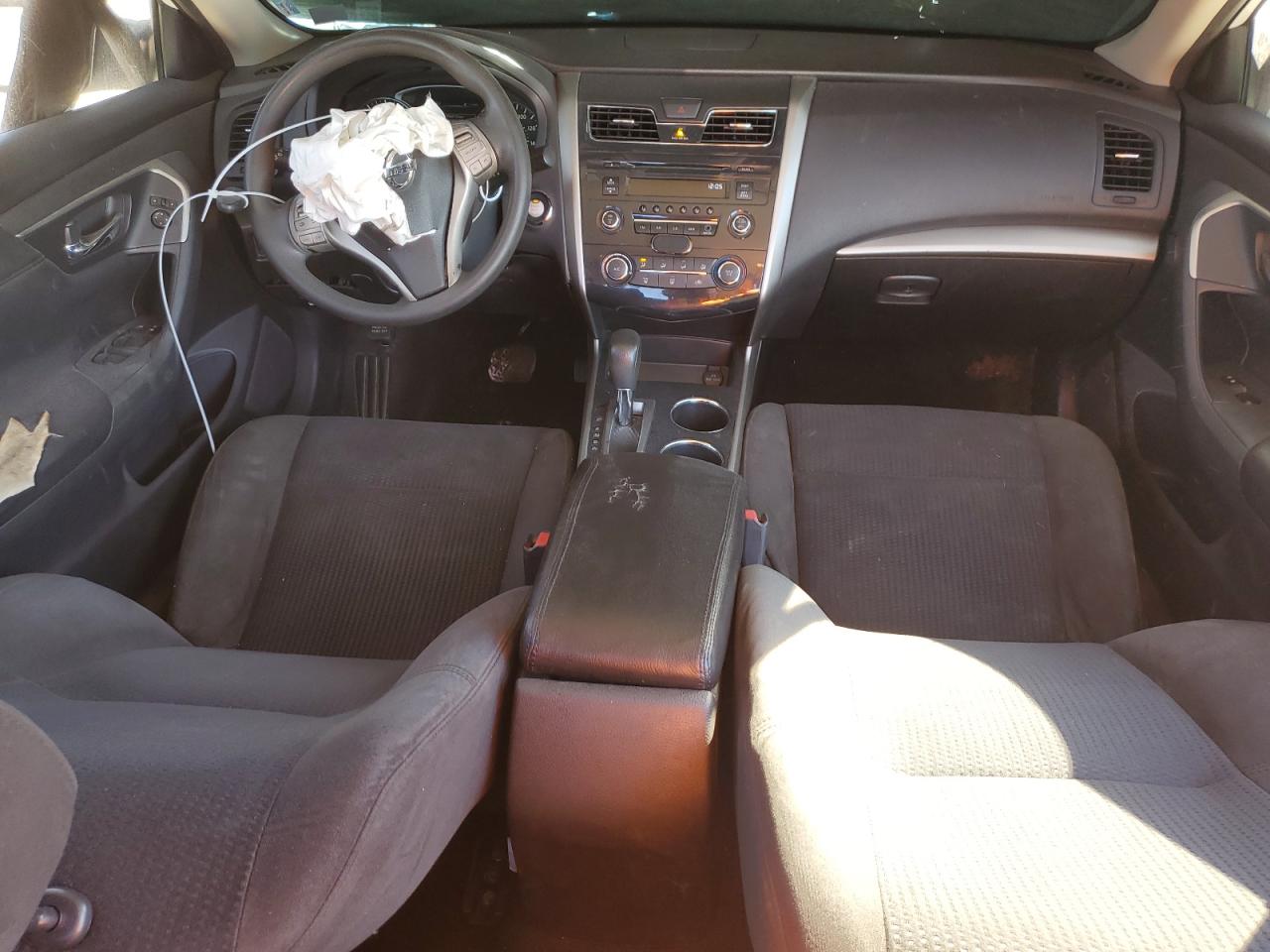 2015 Nissan Altima - Image 8