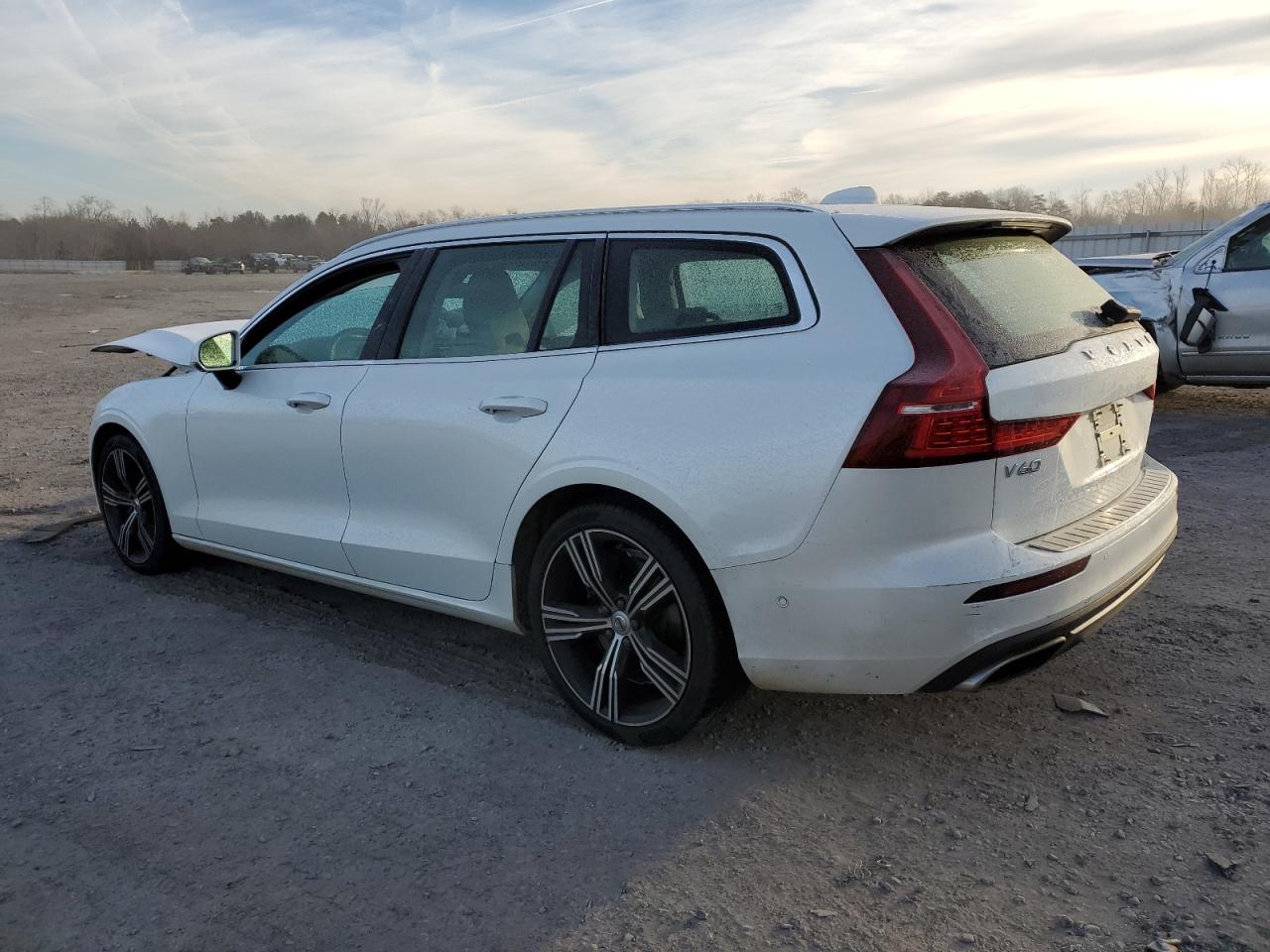2020 Volvo V60 - Image 2