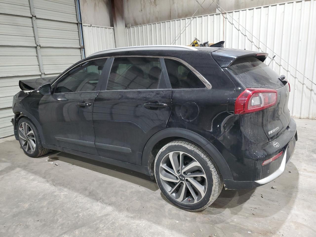 2017 Kia Niro - Image 2