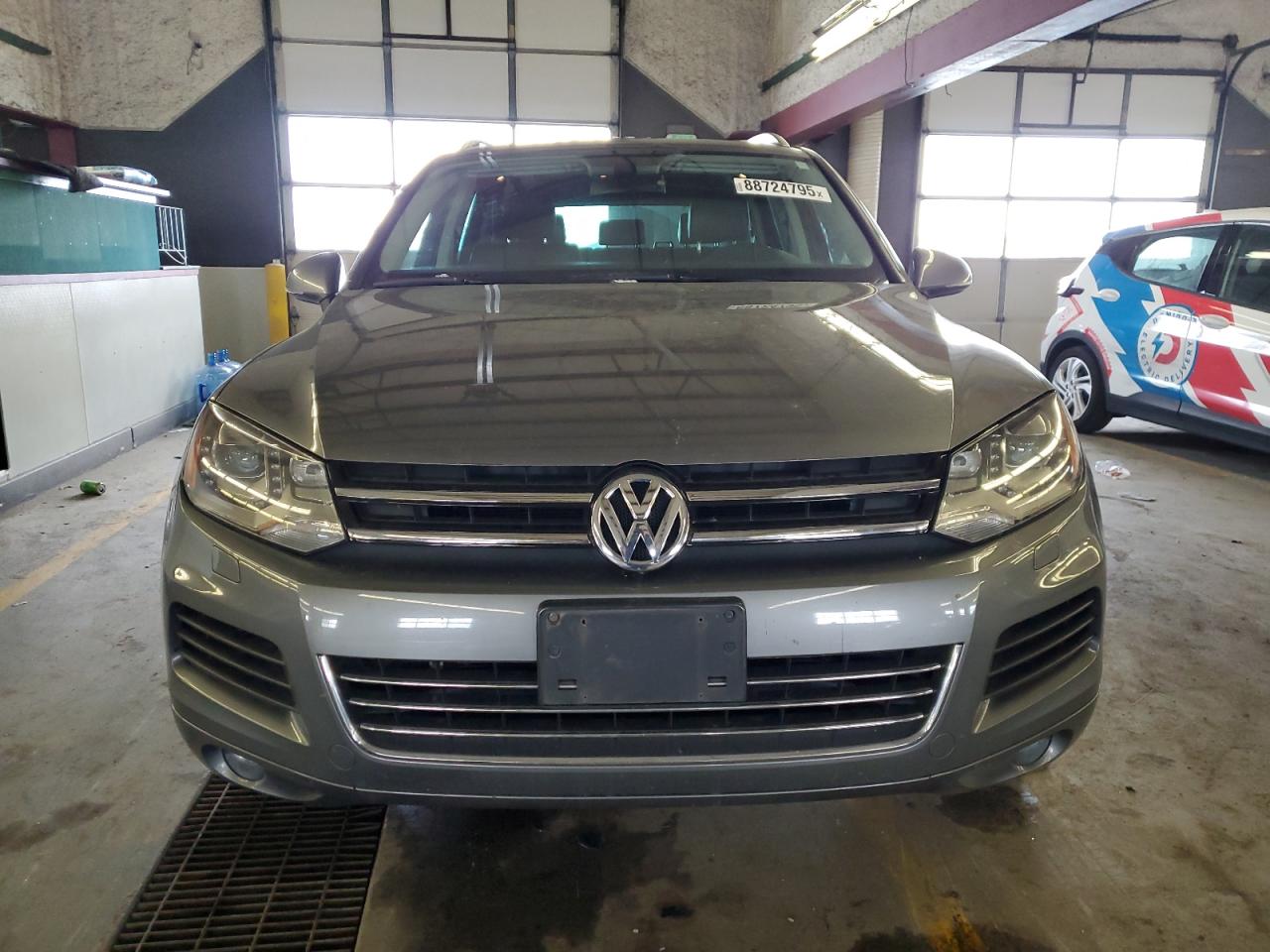 2014 Volkswagen Touareg - Image 5