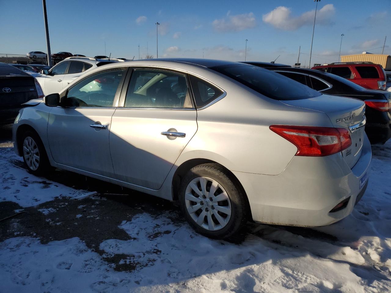 2019 Nissan Sentra - Image 2