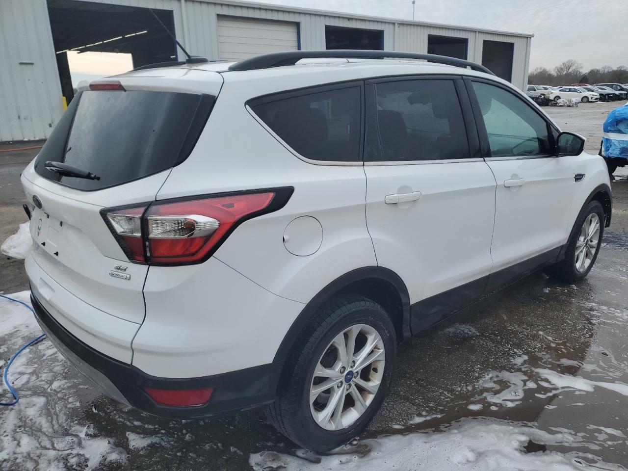2017 Ford Escape - Image 3
