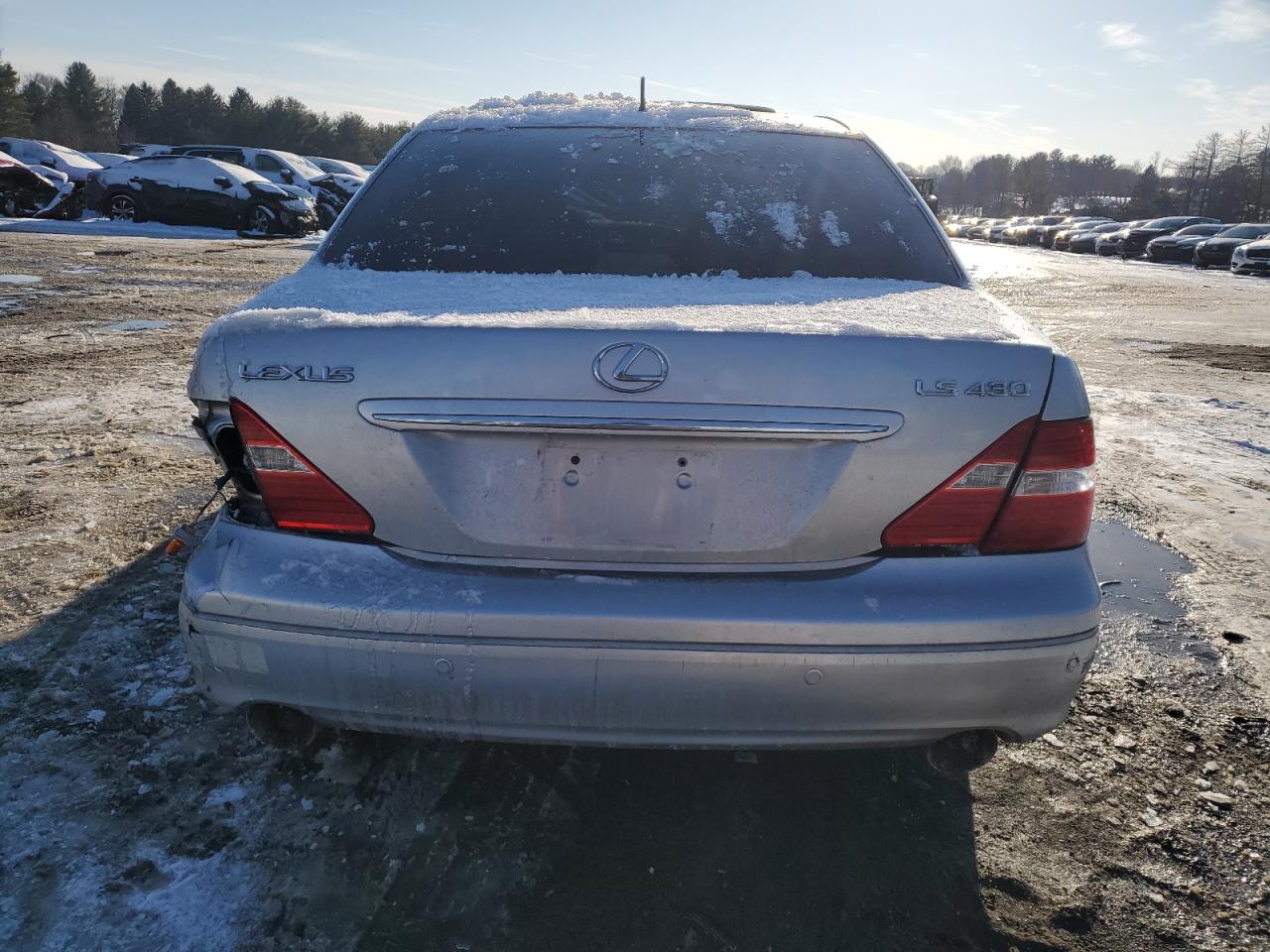 2004 Lexus LS - Image 6