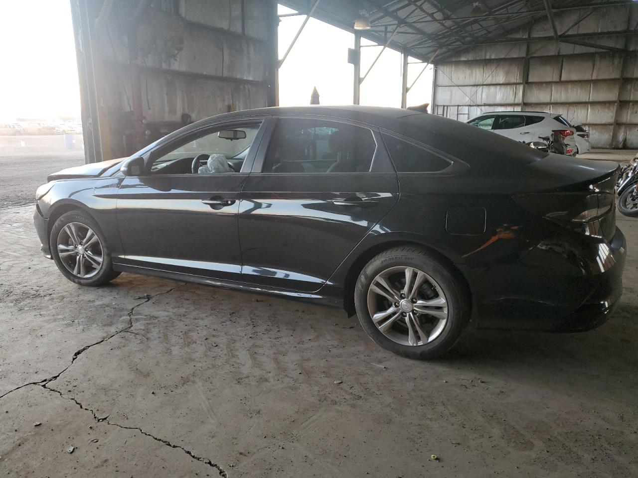 2019 Hyundai Sonata - Image 2