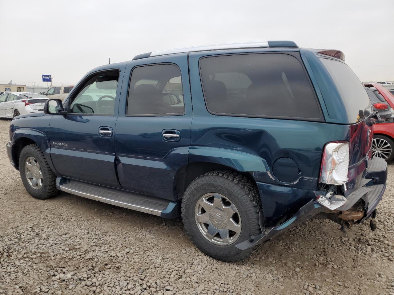 2005 Cadillac Escalade - Image 2