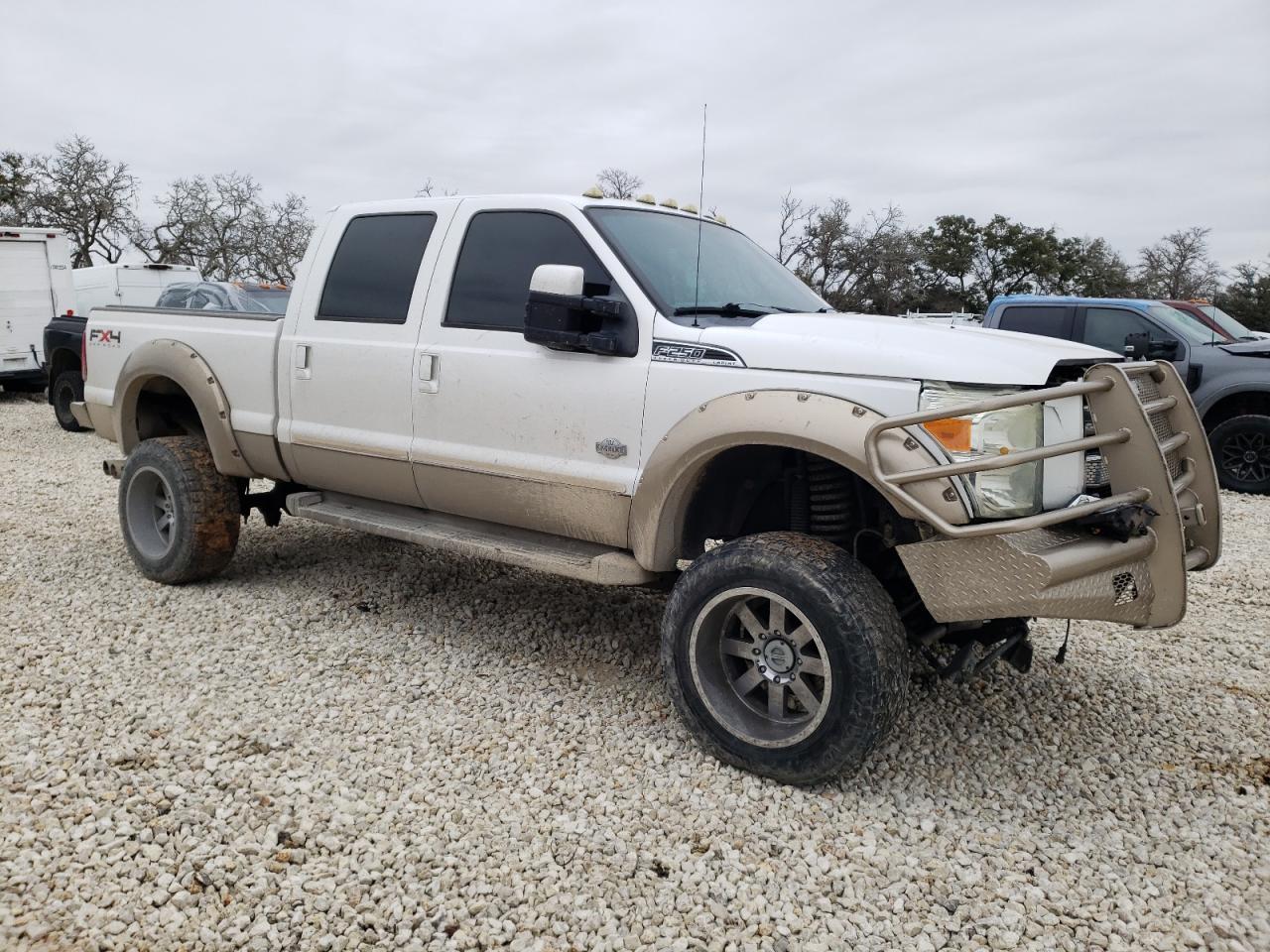 2011 Ford F250 - Image 4