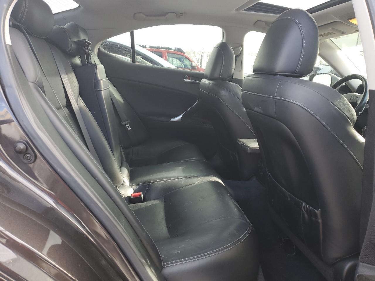 2009 Lexus IS - Image 10