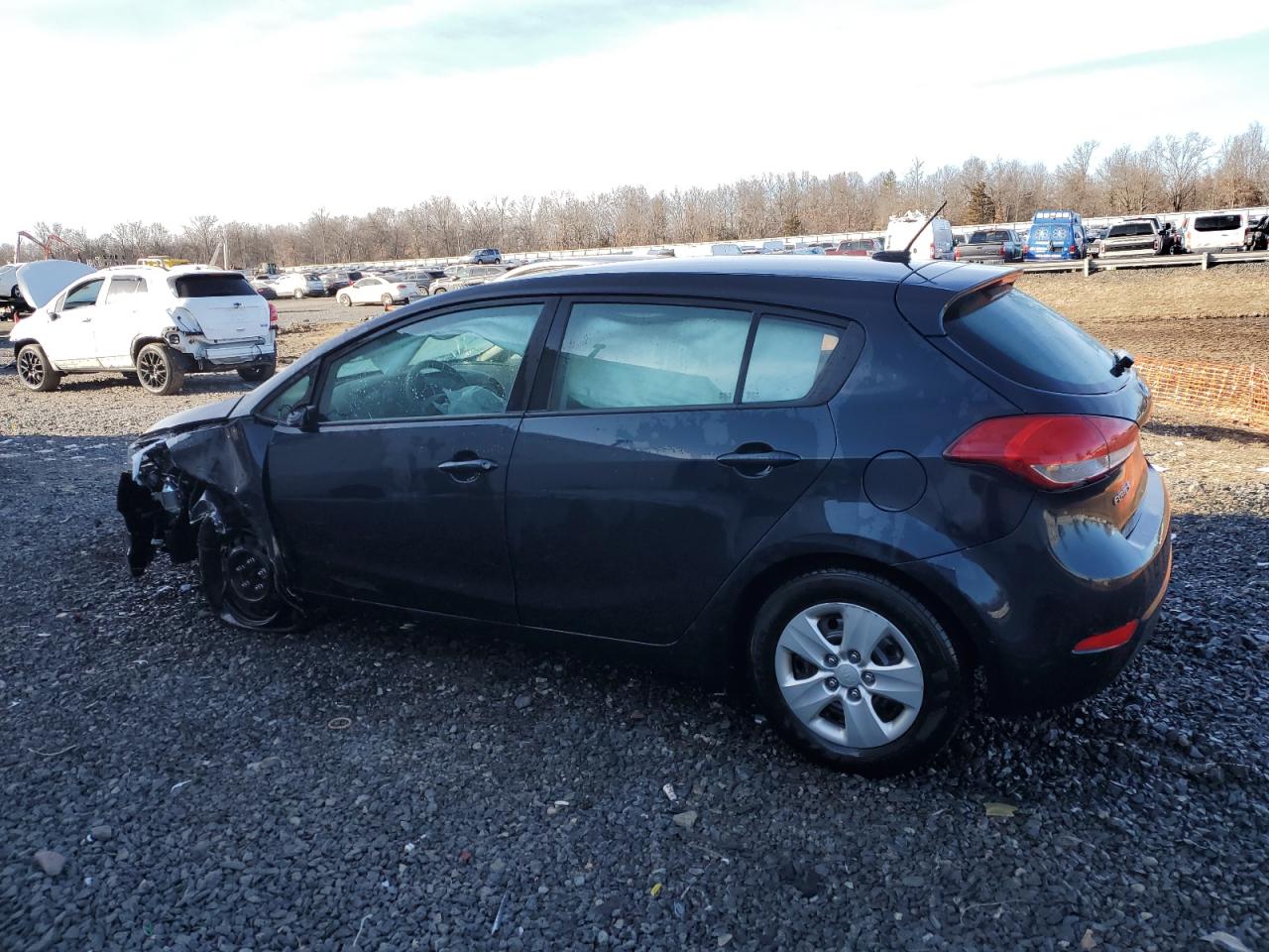 2017 Kia Forte - Image 2