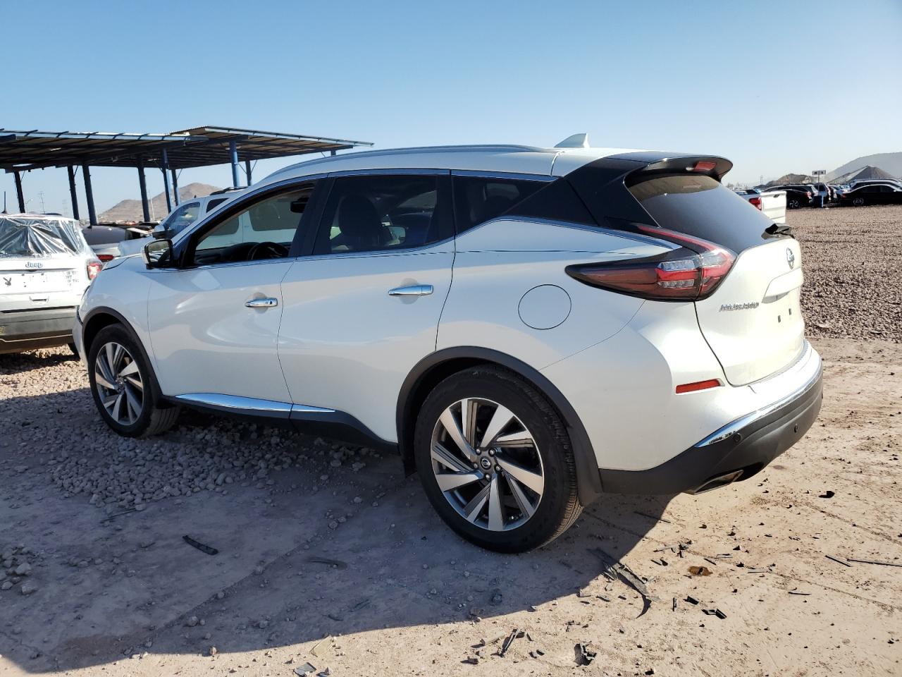 2019 Nissan Murano - Image 2