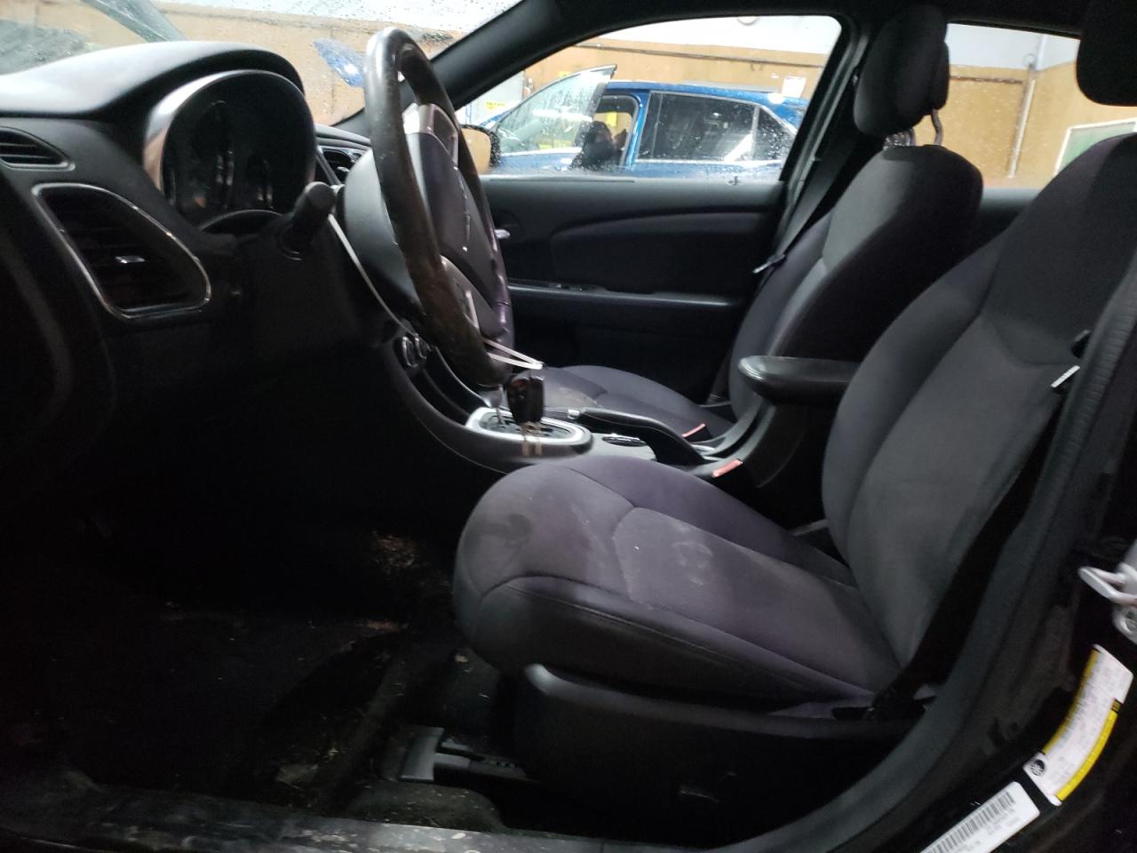 2012 Chrysler 200 - Image 7