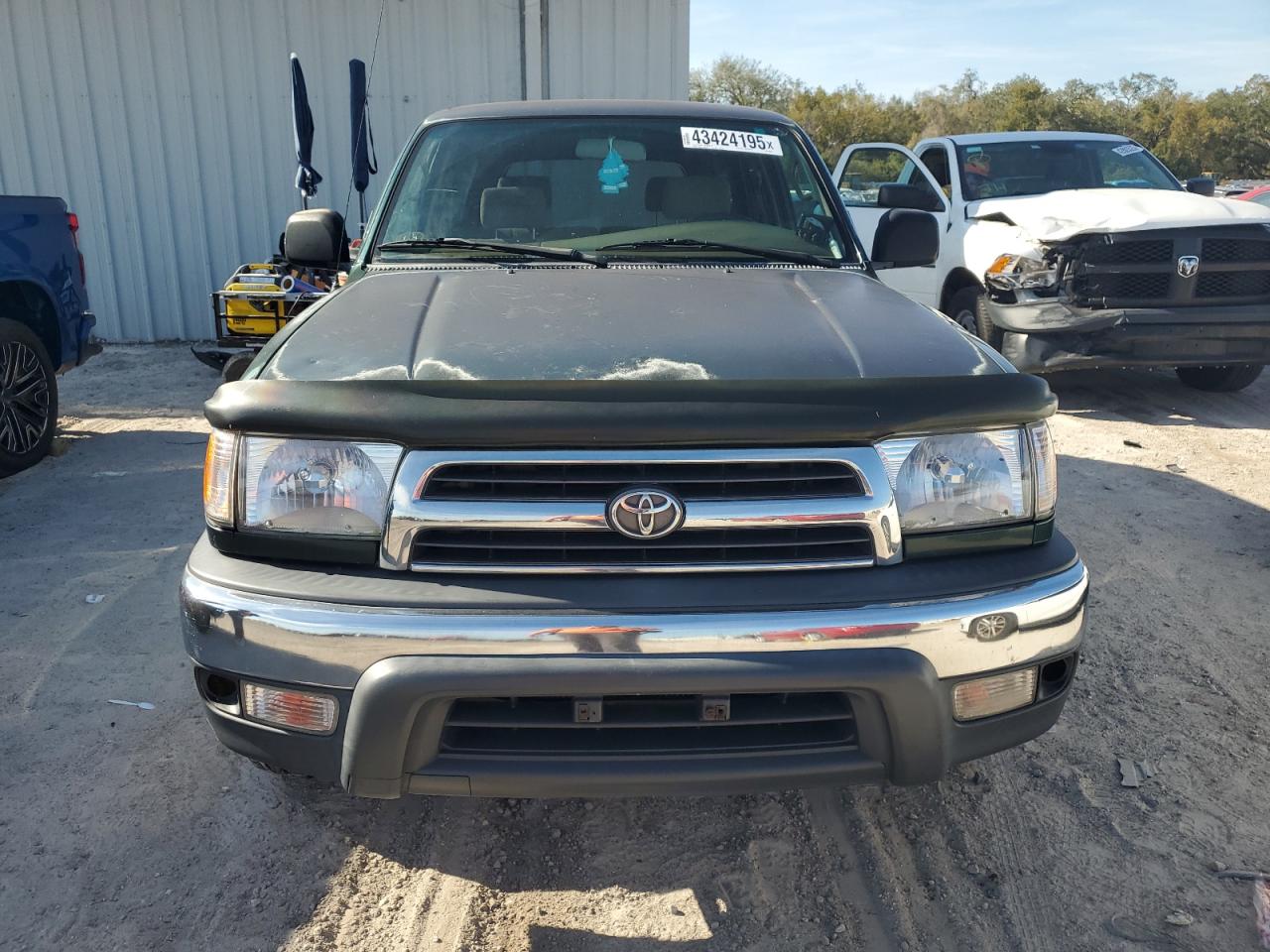 2000 Toyota 4Runner - Image 5