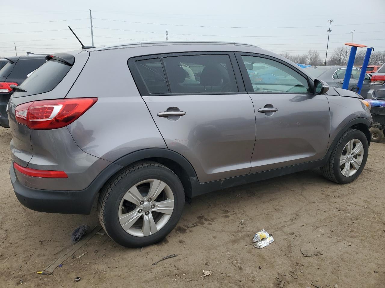 VIN KNDPB3A23D7360659 2013 KIA SPORTAGE no.3