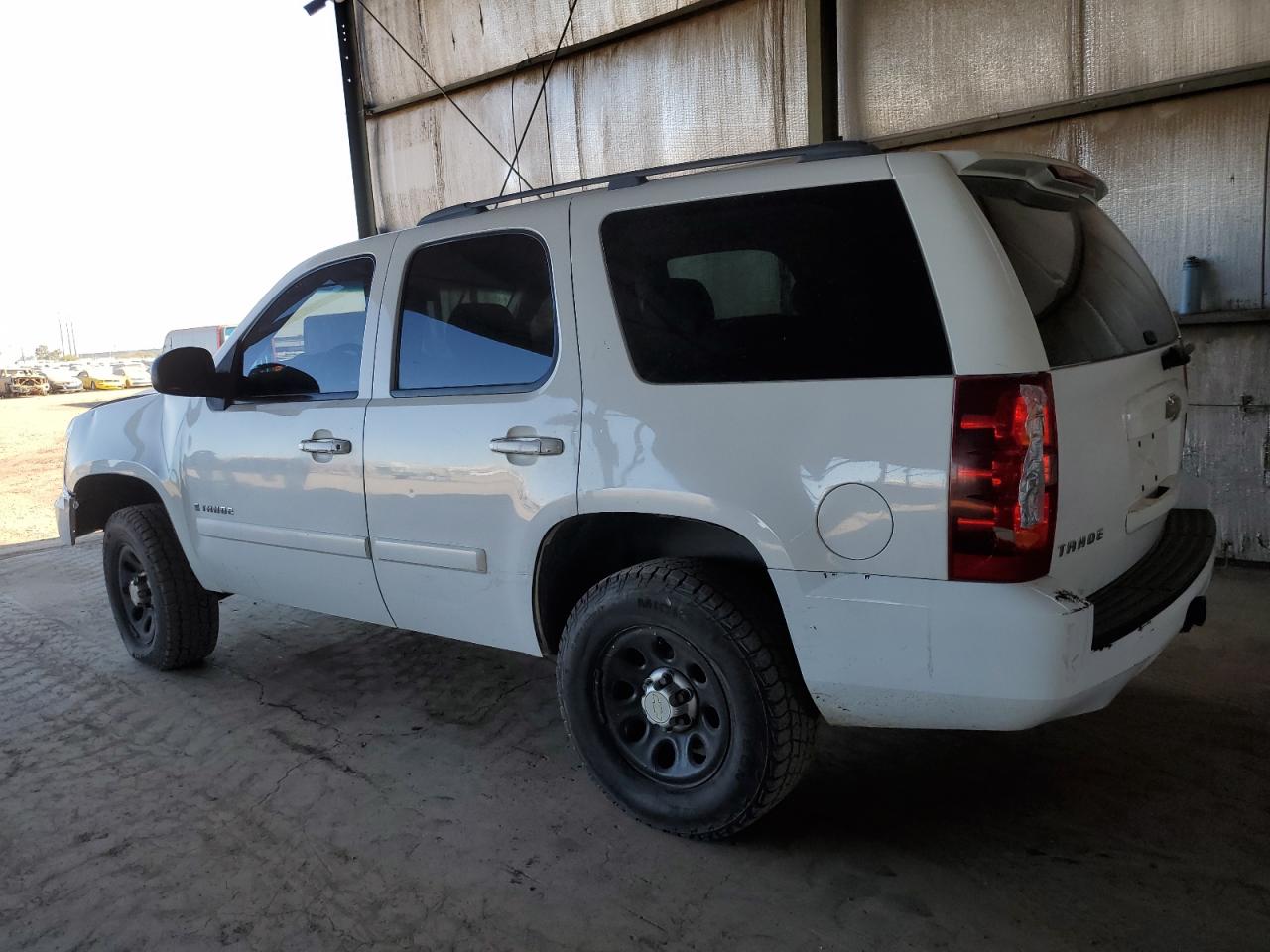 2007 Chevrolet Tahoe - Image 2