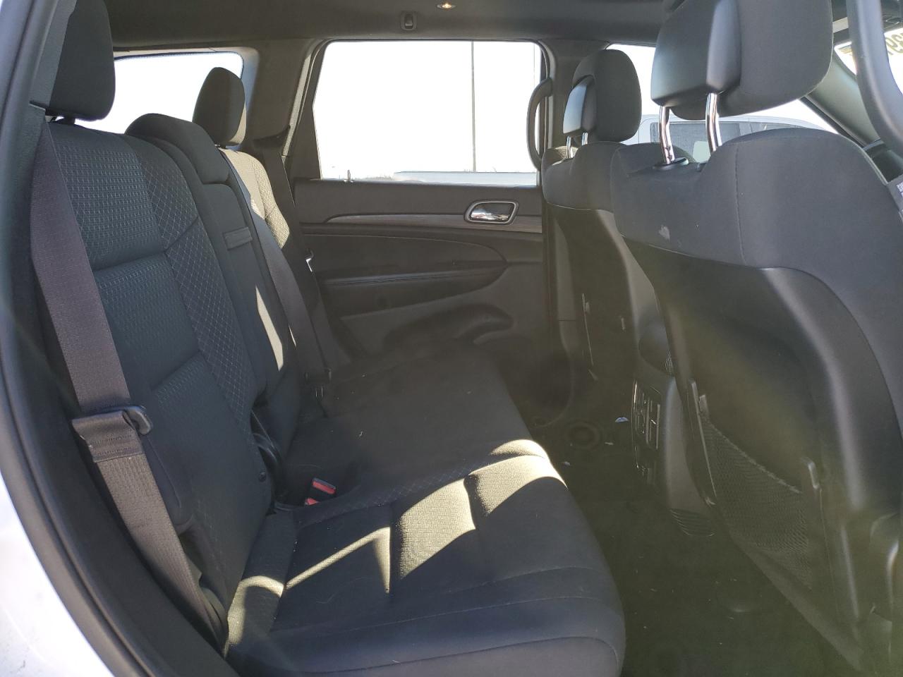 2019 Jeep Grand Cherokee - Image 11