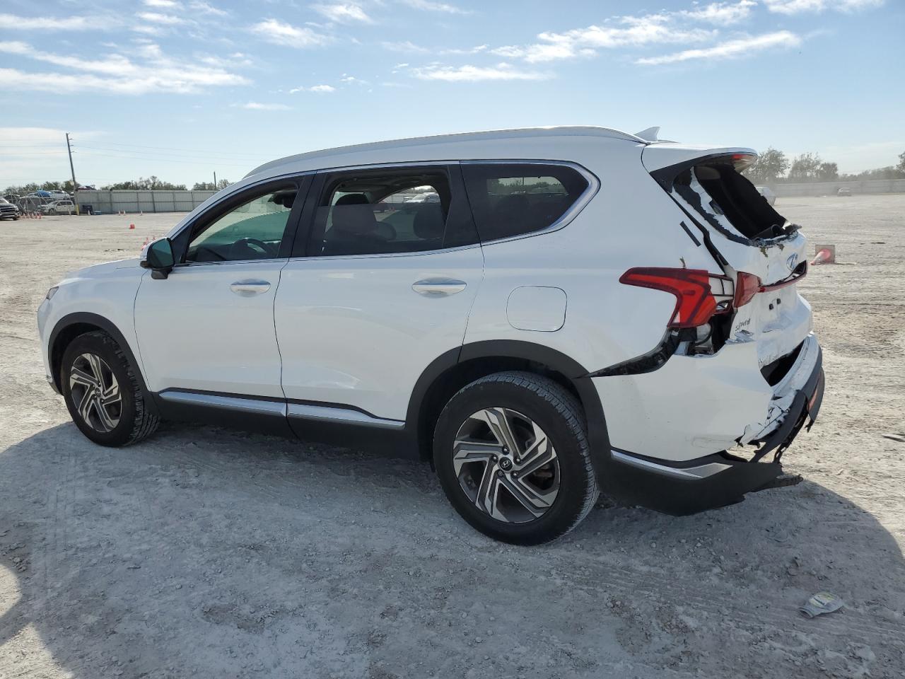 2021 Hyundai Santa Fe - Image 2