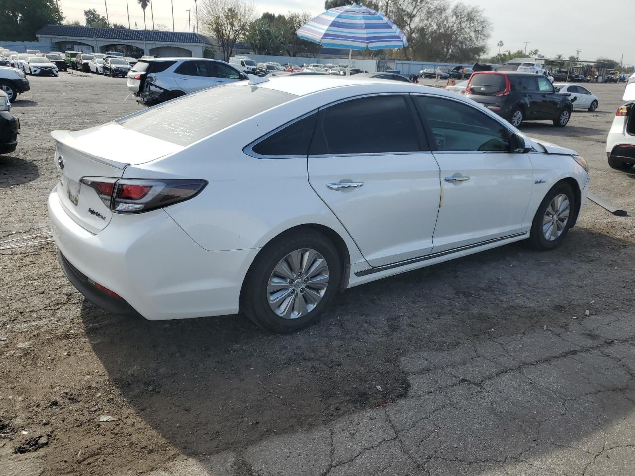 2016 Hyundai Sonata - Image 3