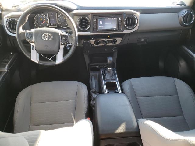  TOYOTA TACOMA 2017 Srebrny