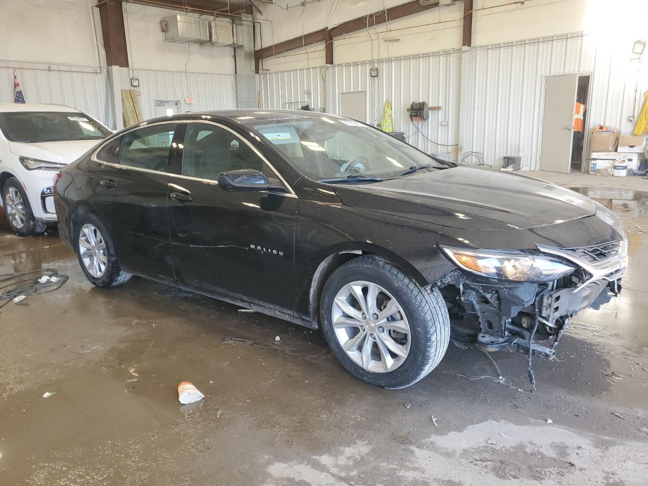 2019 Chevrolet Malibu - Image 4