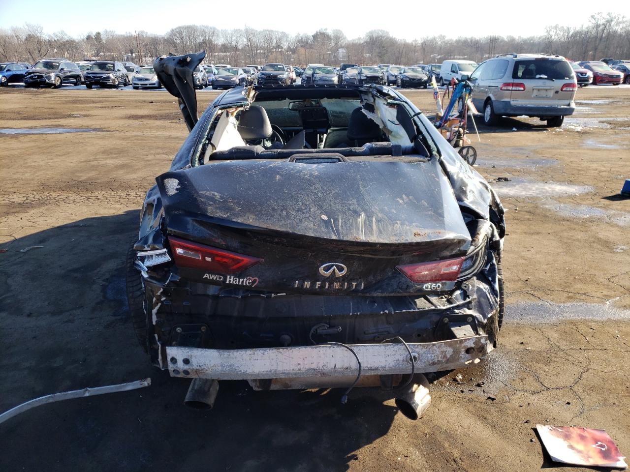 2018 Infiniti Q60 - Image 6
