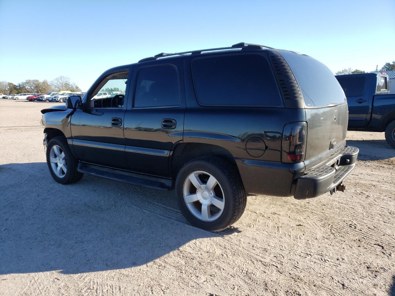 2003 Chevrolet Tahoe - Image 2