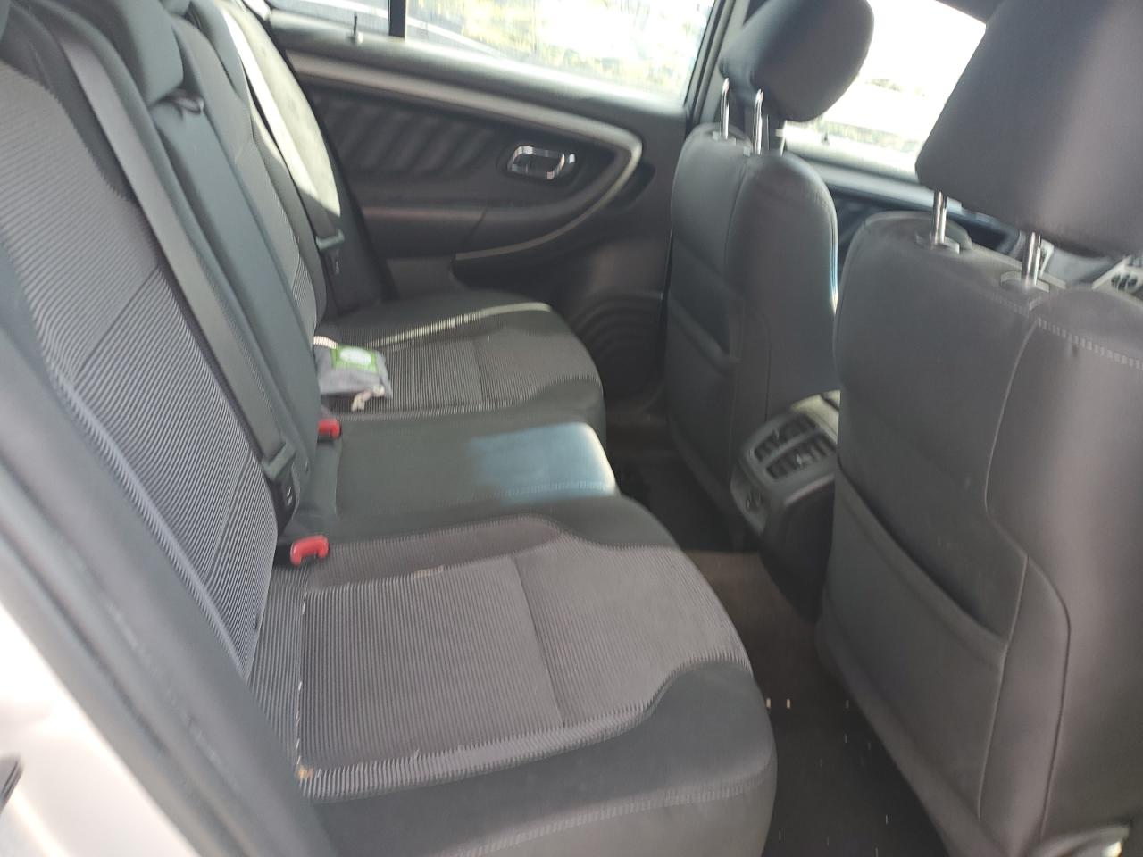 2013 Ford Taurus - Image 10