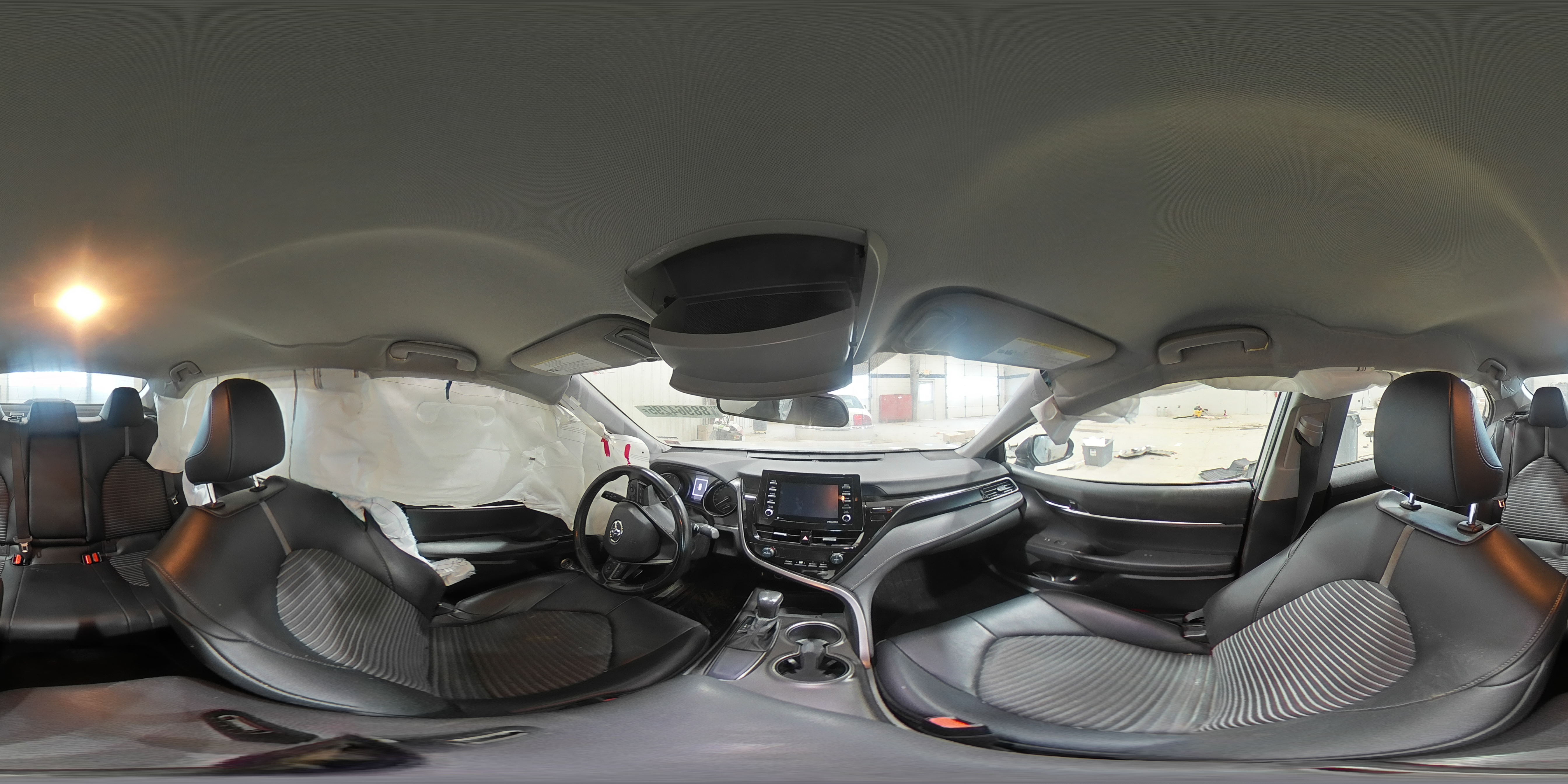 2021 Toyota Camry - Image 13