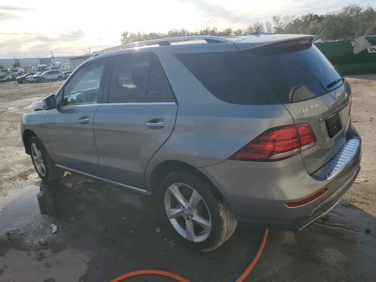 2016 Mercedes-Benz GLE - Image 2