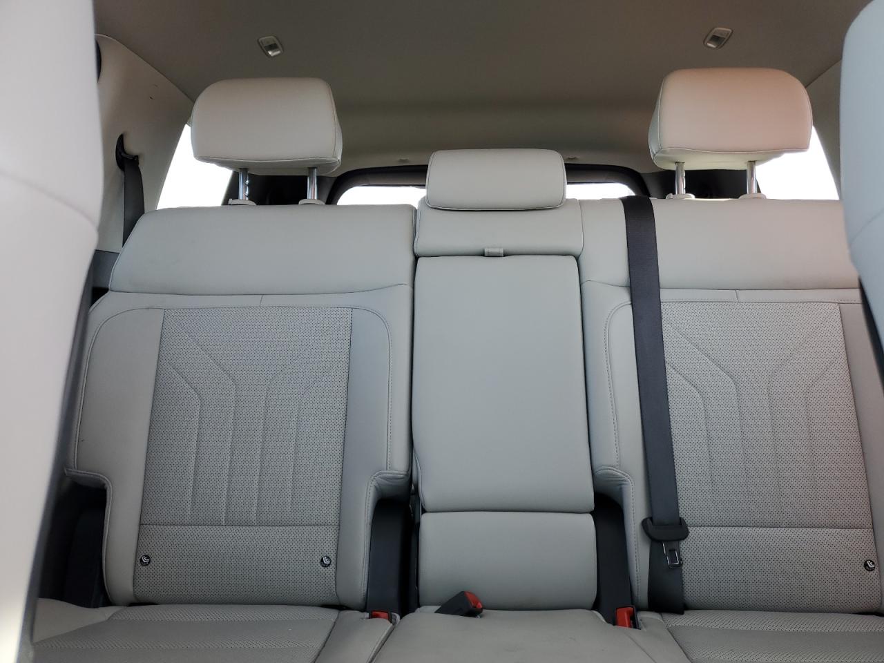 2024 Hyundai Santa Fe - Image 10
