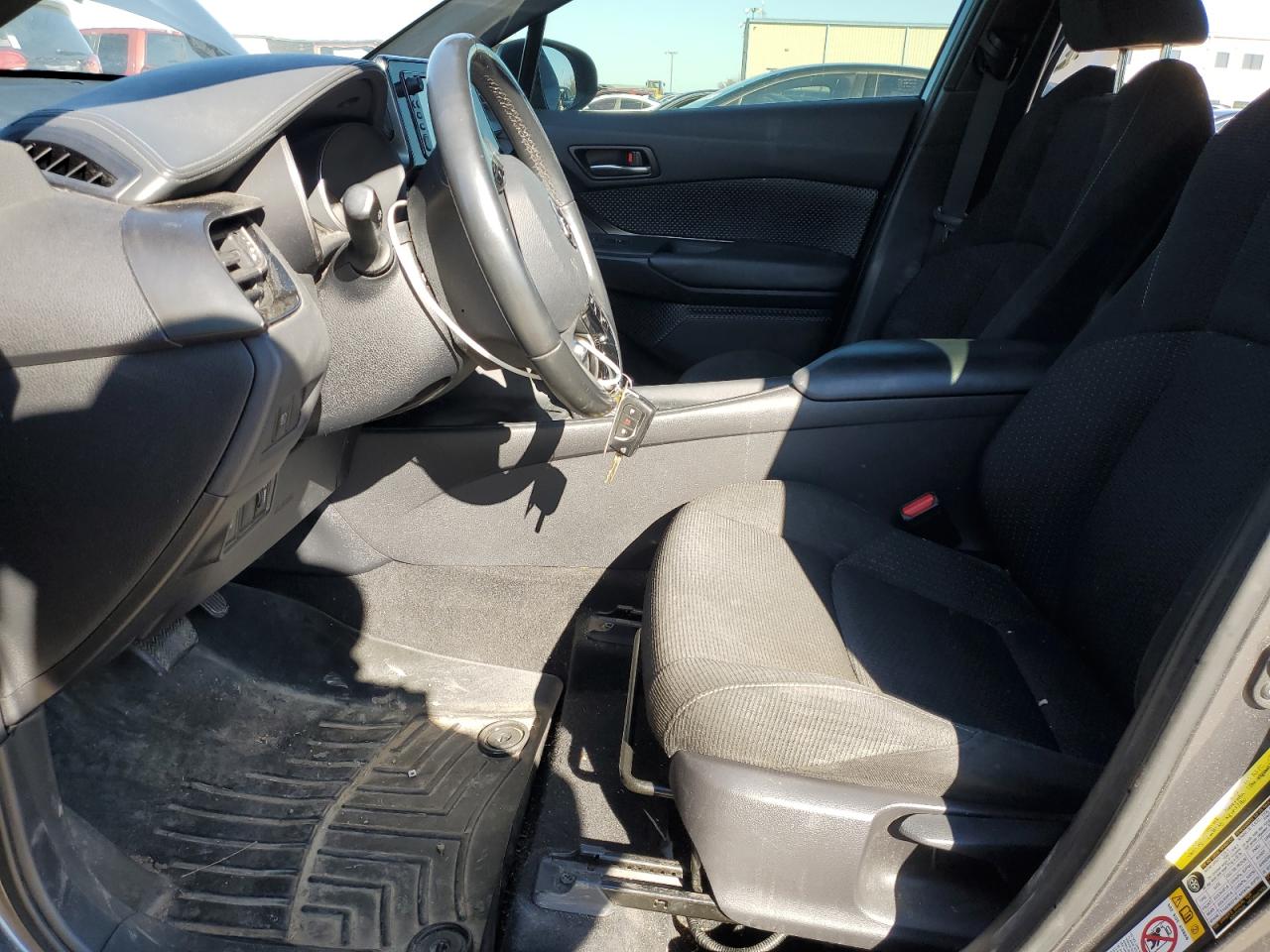 2018 Toyota C-HR - Image 7