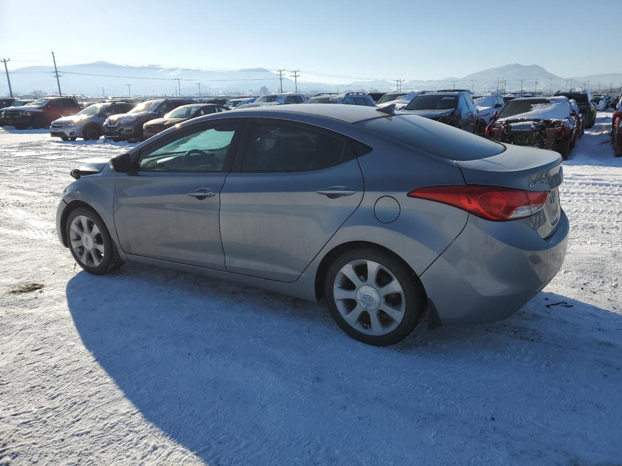 2013 Hyundai Elantra - Image 2