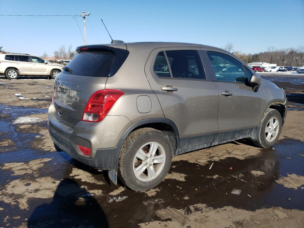 2021 Chevrolet Trax - Image 3