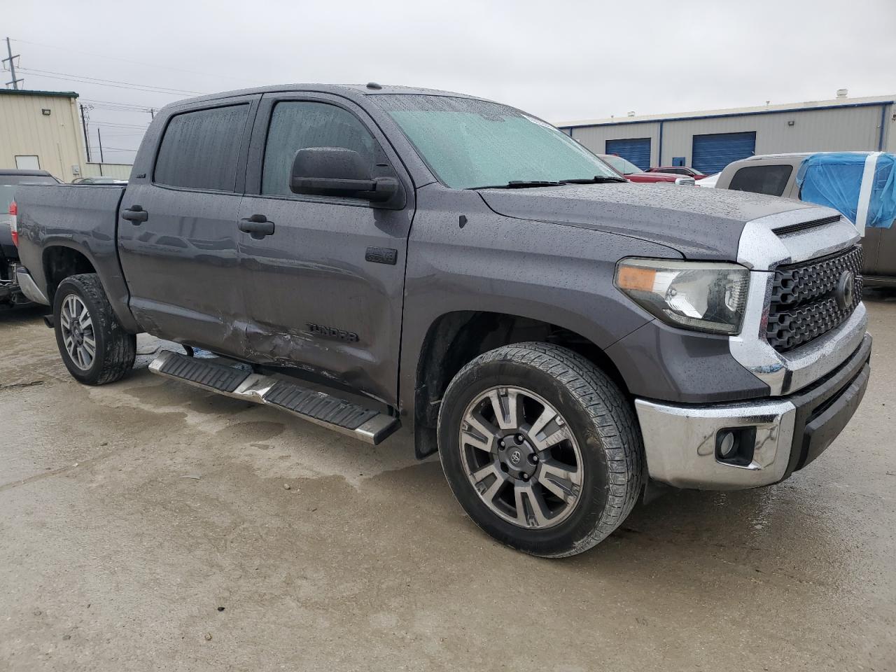 2018 Toyota Tundra - Image 4