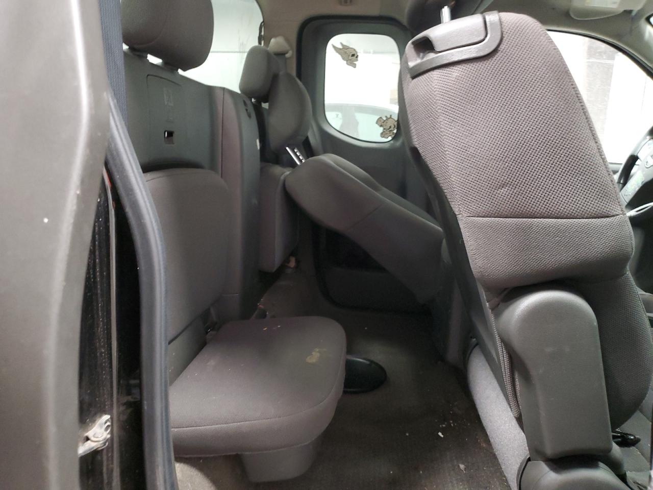 2013 Nissan Navara (Frontier) - Image 10
