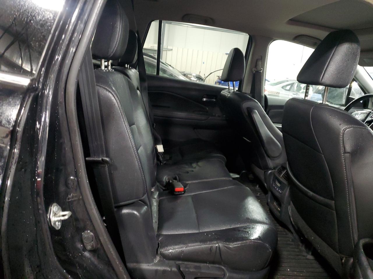 2017 Honda Pilot - Image 12